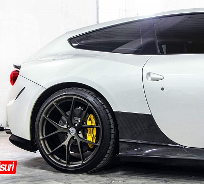 Фото дисков HRE P101 на Ferrari FF