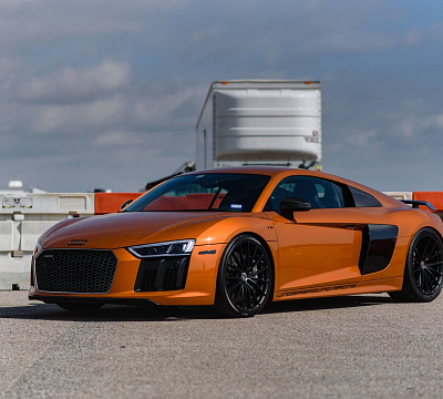 Фото дисков HRE P103 на Audi R8 (4S)