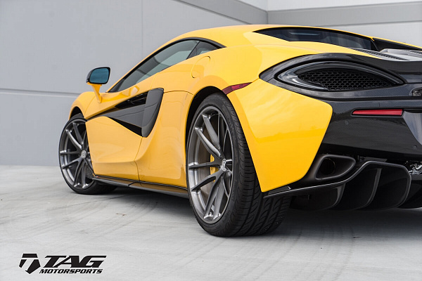 Фото дисков HRE P104 Глянцевый тонированный лак на McLaren 570S
