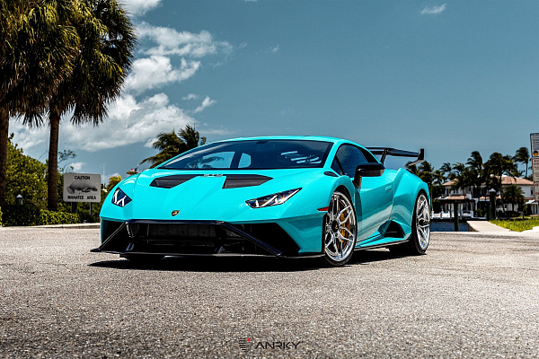 Фото дисков Anrky AN36 Полированный лак на Lamborghini Huracan