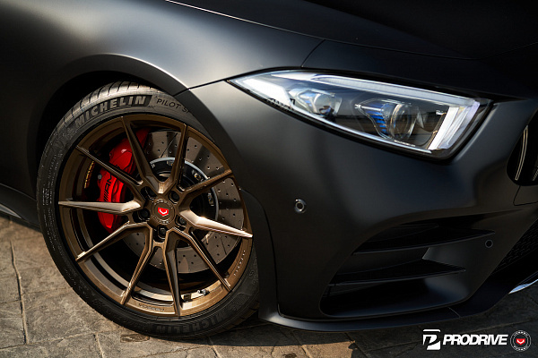 Фото дисков Vossen EVO-2 Глянцевая бронза на Mercedes-Benz CLS (C257)