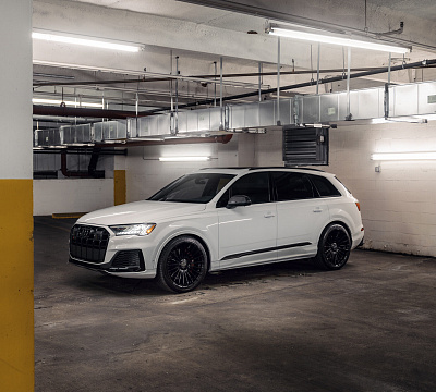 Фото дисков Vossen HF-8 на Audi Q7 (4M)