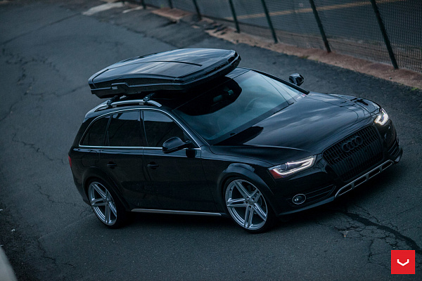 Фото дисков Vossen VFS-5 Серебро на Audi A/S/RS 4 (B8)