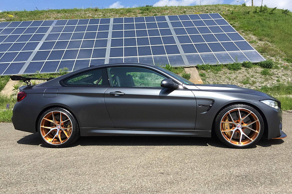 BMW M4 GTS