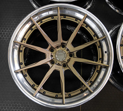 ADV.1 ADV10 Track Spec CS