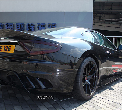 Фото дисков Strasse Wheels SM5R Deep Concave Monoblock на Maserati GranTurismo I
