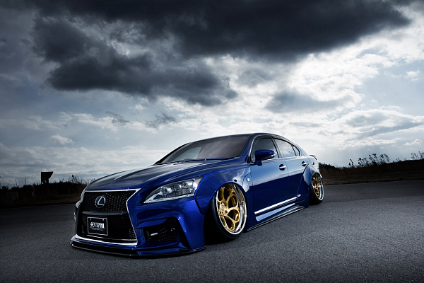 Фото дисков Savini SV69 Глянцевое золото на Lexus LS IV