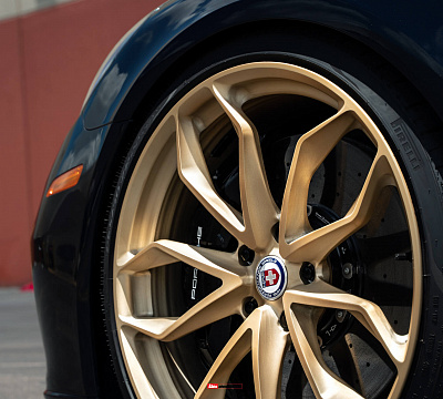 Фото дисков HRE P201 на Porsche Panamera II