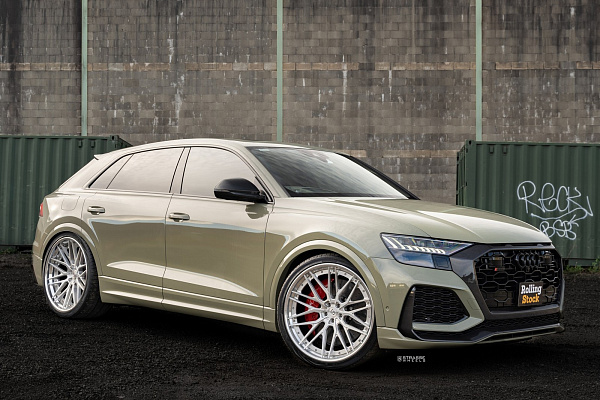 Фото дисков Strasse Wheels SV10M Deep Concave FS Глянцевый лак на Audi Q8