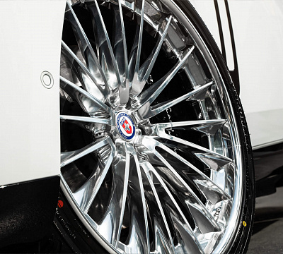 Фото дисков HRE S209H на Land Rover Range Rover V