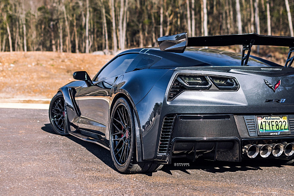 Фото дисков Strasse Wheels SV10M Deep Concave FS Другой цвет на Chevrolet Corvette C7
