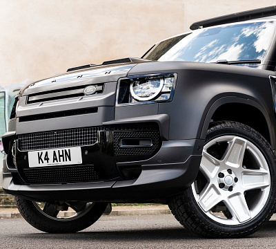 Фото дисков Kahn Mondial Retro RS на Land Rover Defender II