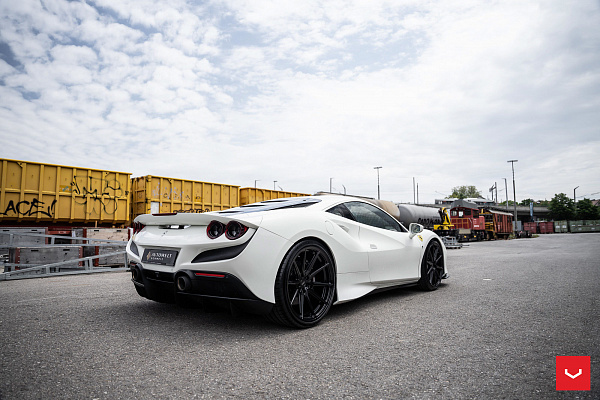 Фото дисков Vossen HF-3 Черный сатин на Ferrari F8