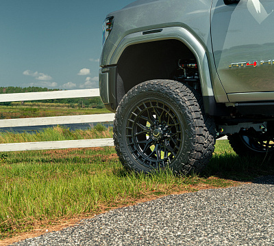 Фото дисков Vossen HFX-1 (8-Lug) на GMC Sierra IV