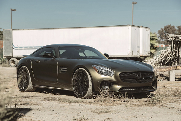 Фото дисков Savini SV64 Черный сатин на Mercedes-Benz AMG GT I