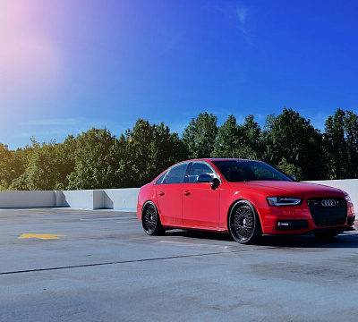 Фото дисков HRE 501 на Audi A/S/RS 4 (B8)