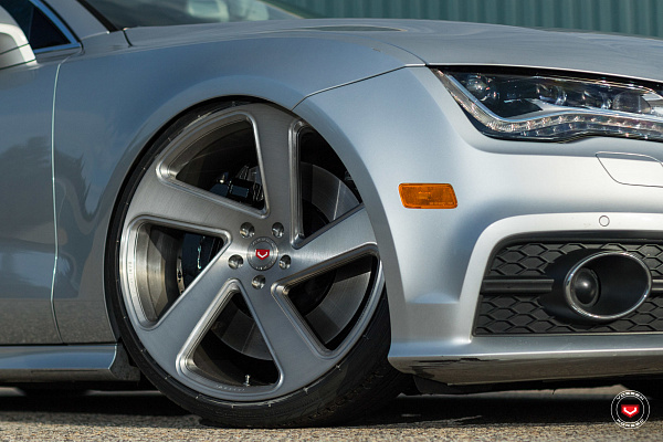 Фото дисков Vossen CG-210T Глянцевый лак на Audi A/RS 7 (4G)
