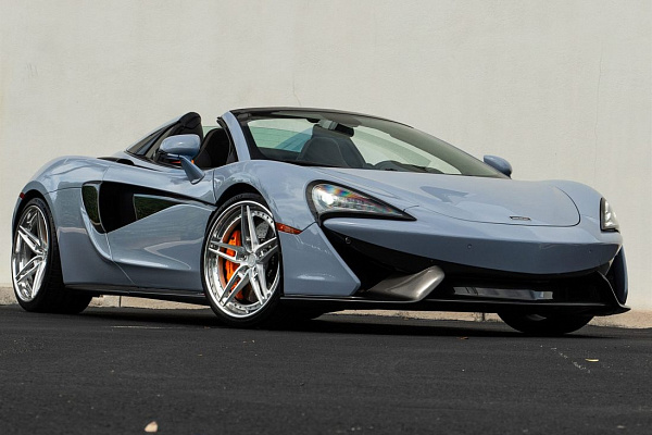 Фото дисков Anrky AN37 Глянцевый лак на McLaren 570S