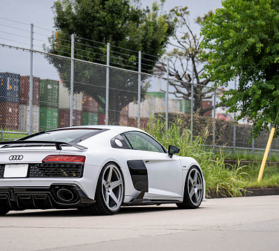 Фото дисков HRE 305M на Audi R8 (4S)