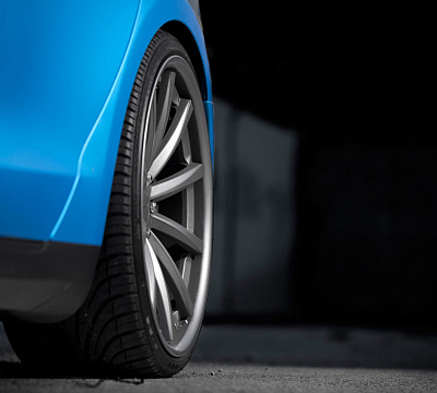 Фото дисков Vossen CV1 на Tesla Model S