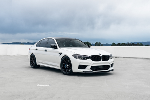 Фото дисков HRE P104SC Глянцевый лак на BMW 5/M5 (G30/F90)