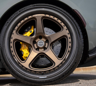 Фото дисков Brixton Forged TR05 на Ferrari 296