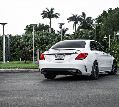 Фото дисков Vossen VFS-2 на Mercedes-Benz C-Class (W205)
