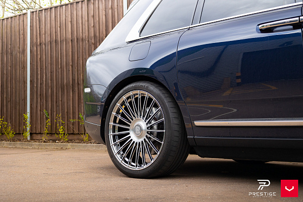 Фото дисков Vossen HF-8 Глянцевый лак на Rolls-Royce Cullinan