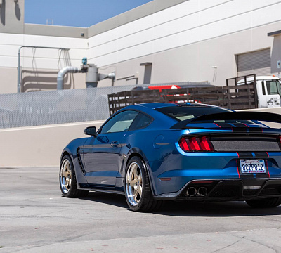 Фото дисков HRE C105 на Ford Mustang VI