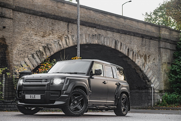 Фото дисков Kahn Mondial Heavy Duty RS Черный матовый на Land Rover Defender II