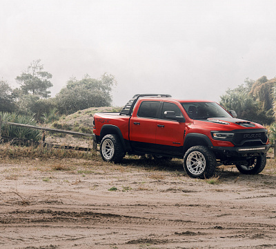 Фото дисков Vossen HFX-1 (6-Lug) на Ram 1500 V