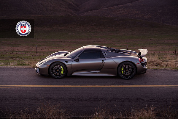 Фото дисков HRE P101 Черный глянец на Porsche 918 Spyder