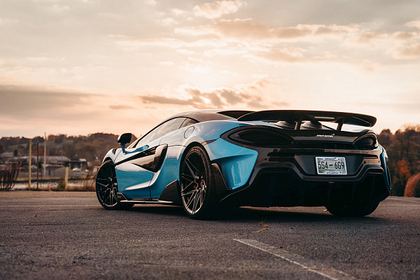 Фото дисков Vossen EVO-5 Черный глянец на McLaren 600