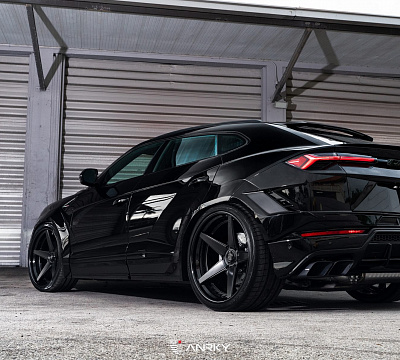 Фото дисков Anrky RS5.3 на Lamborghini Urus