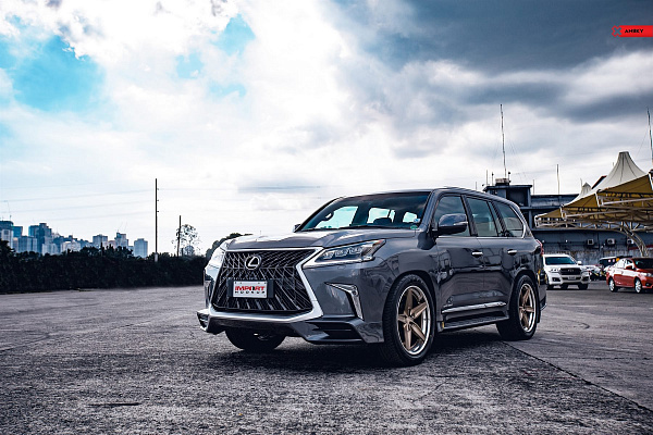 Фото дисков Anrky AN35 Сатиновое темное золото на Lexus LX III