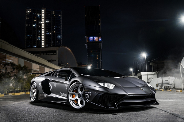 Фото дисков Brixton Forged NC01-R Серебро на Lamborghini Aventador
