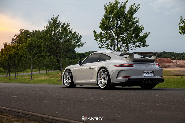Фото дисков Anrky S3-X1 Глянцевый лак на Porsche 911 VII