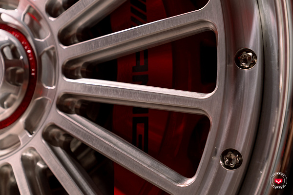 Фото дисков Vossen GEN-04 (3-piece) Глянцевый лак на Mercedes-Benz S-Class (W223)