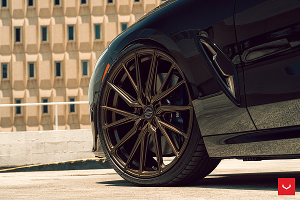 Фото дисков Vossen HF-4T Сатиновая бронза на BMW 8/M8