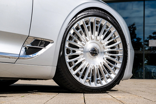 Фото дисков Brixton Forged LX01 Глянцевый лак на Bentley Continental GT III