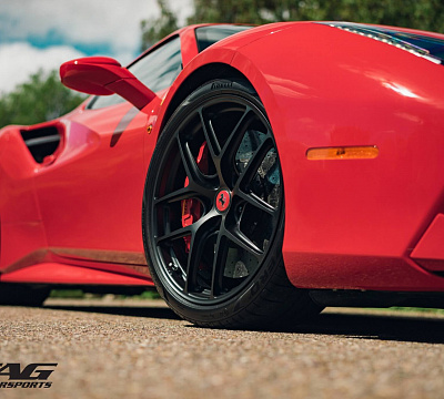 Фото дисков HRE R101 Lightweight на Ferrari 488
