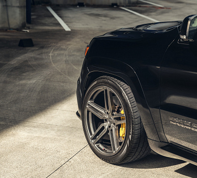 Фото дисков Vossen HF-1 на Jeep Grand Cherokee IV