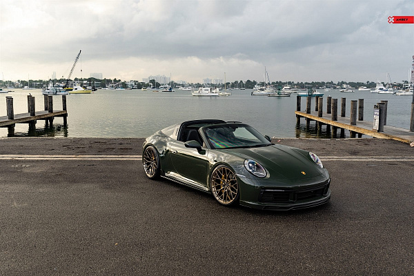 Фото дисков Anrky AN10 Глянцевое темное золото на Porsche 911 VIII