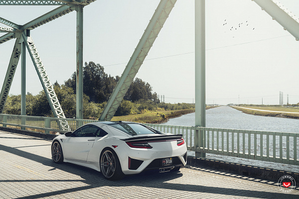 Фото дисков Vossen EVO-1R Глянцевый темный лак на Acura NSX II