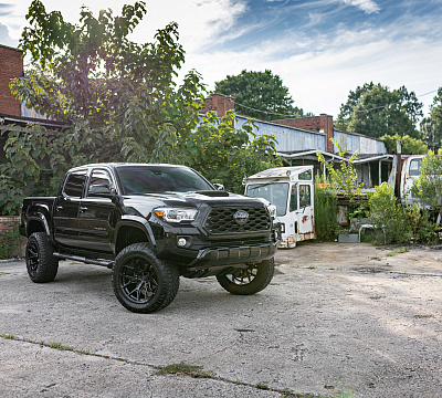 Фото дисков Vossen HF6-4 на Toyota Tacoma III