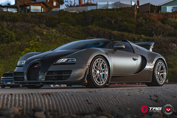 Фото дисков Vossen LC3-03T Глянцевый темный лак на Bugatti Veyron