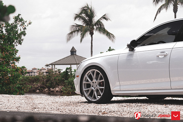 Фото дисков Vossen VFS-6 Серебро на Audi A/S/RS 4 (B9)