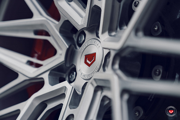 Фото дисков Vossen EVO-5R Черный глянец на Audi A/RS 6 (C8)