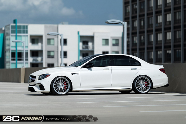 Фото дисков BC Forged RZ15 Глянцевый лак на Mercedes-Benz E-Class (W213, S213, C238)