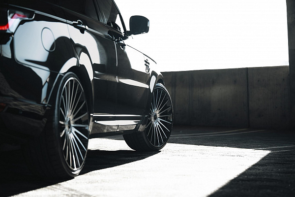 Фото дисков Asanti VICEROY Черный глянец на Land Rover Range Rover V